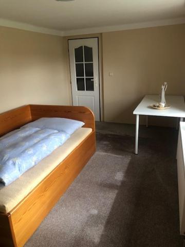 Apartman Skvela Nalada Vsemyslice Luaran gambar