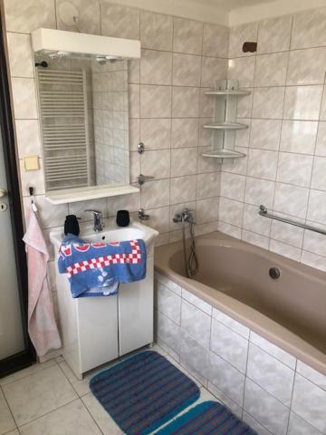 Apartman Skvela Nalada Vsemyslice Luaran gambar